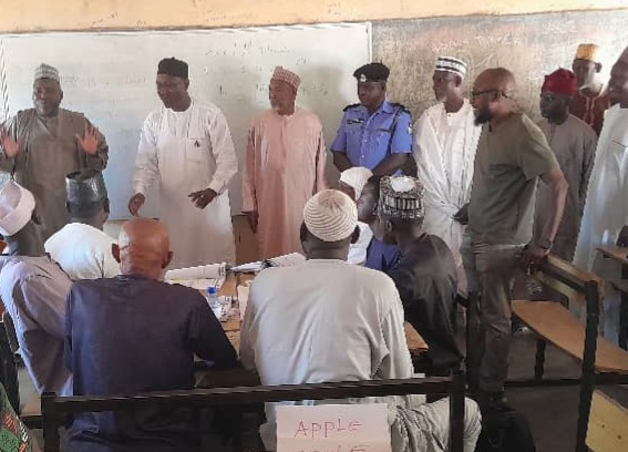 Professor Yusuf Chamo talking to teachers during the training. Professor Yusuf Chamo talking to teachers during the training.