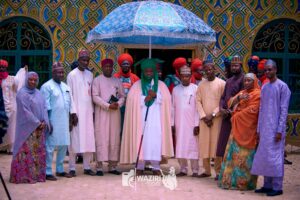 NUJ, Jigawa state Council Executives with the Emir of Dutse, His Highness Hamim Sanusi NUJ, Jigawa state Council Executives with the Emir of Dutse, His Highness Hamim Sanusi