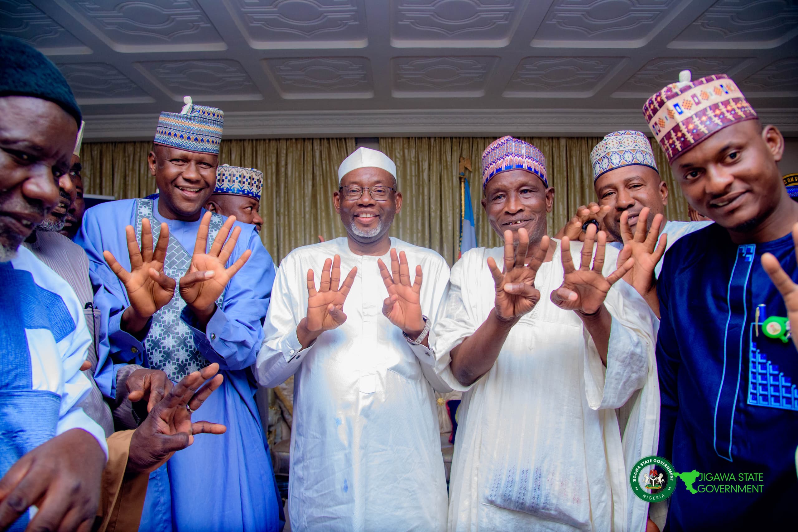 Gov. Umar Namadi of Jigawa state with the state Executive Committee APC Jigawa state yesterday in Dutse. Gov. Umar Namadi of Jigawa state with the state Executive Committee APC Jigawa state yesterday in Dutse.